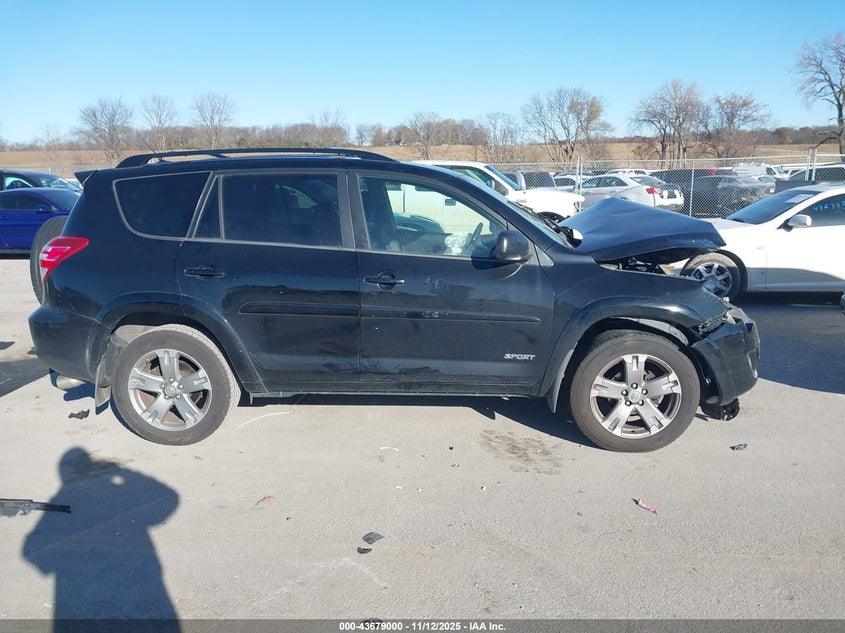2009 Toyota Rav4 Sport VIN: JTMBF32V99D003552 Lot: 43679000