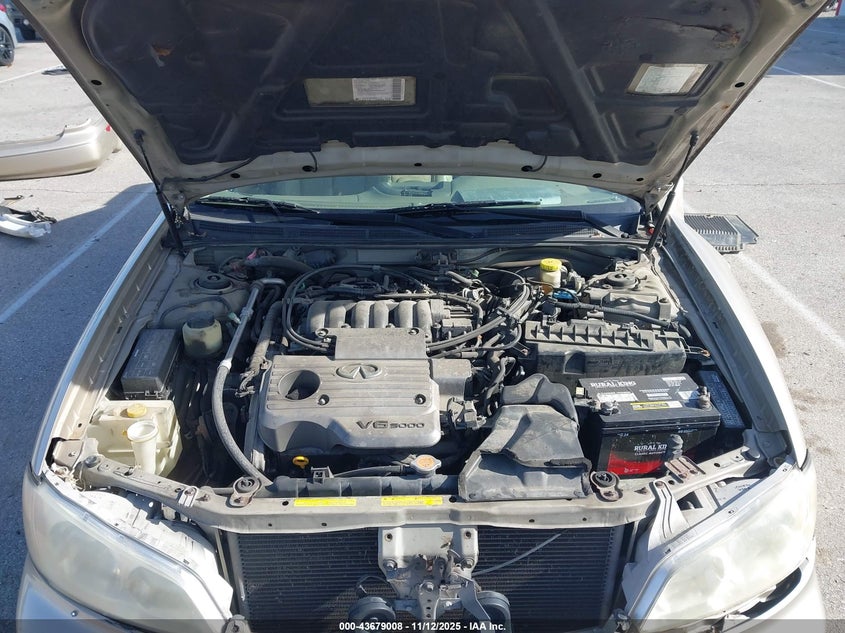 2000 Infiniti I30 Luxury/Touring VIN: JNKCA31A4YT115129 Lot: 43679008