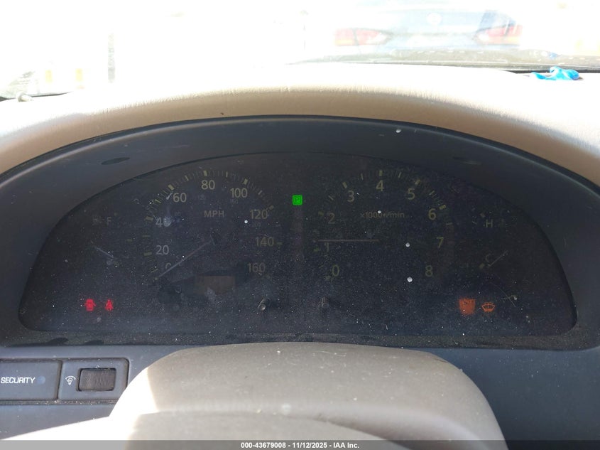 2000 Infiniti I30 Luxury/Touring VIN: JNKCA31A4YT115129 Lot: 43679008