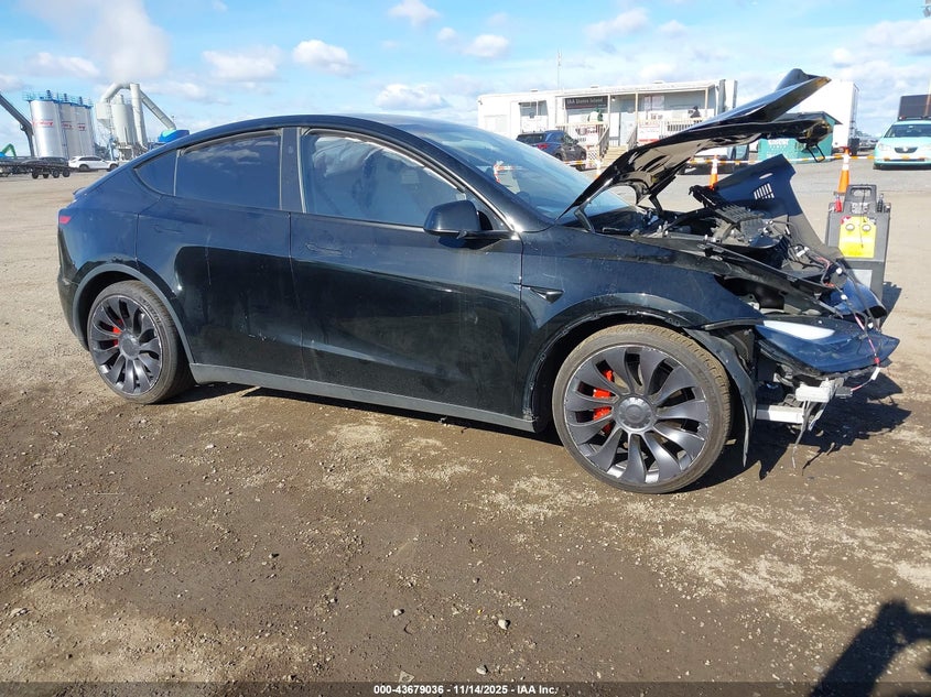 TESLA MODEL Y PERFORMANCE DUAL MOTOR ALL-WHEEL DRIVE