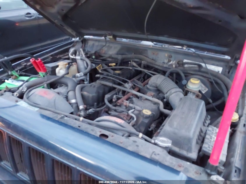 2000 Jeep Cherokee Sport VIN: 1J4FF48S9YL260102 Lot: 43679044