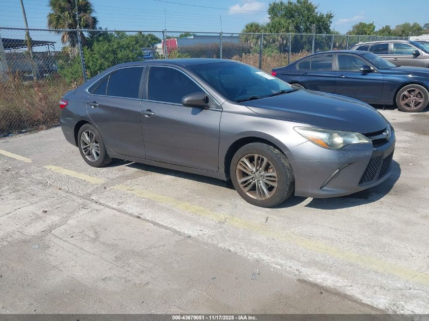 TOYOTA CAMRY SE