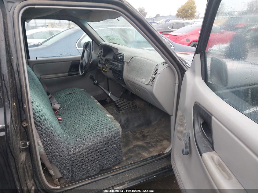 4F4CR12A8STM06938 1995 MAZDA  photo no. 5