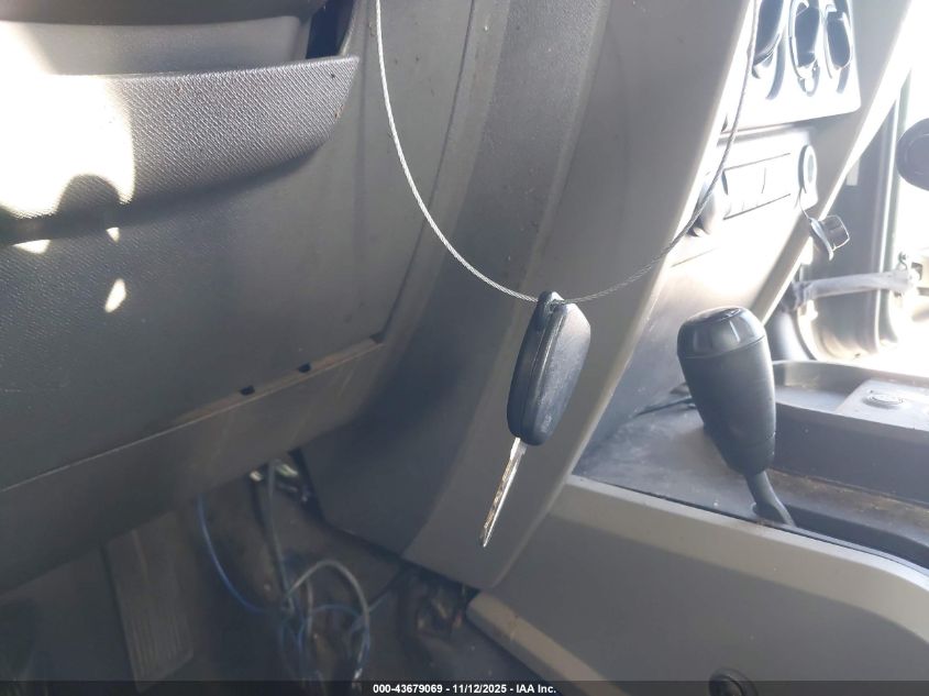 2008 Jeep Wrangler X VIN: 1J4FA24178L647442 Lot: 43679069