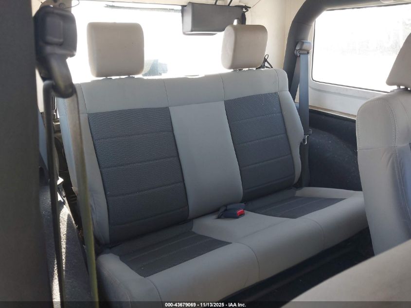 2008 Jeep Wrangler X VIN: 1J4FA24178L647442 Lot: 43679069