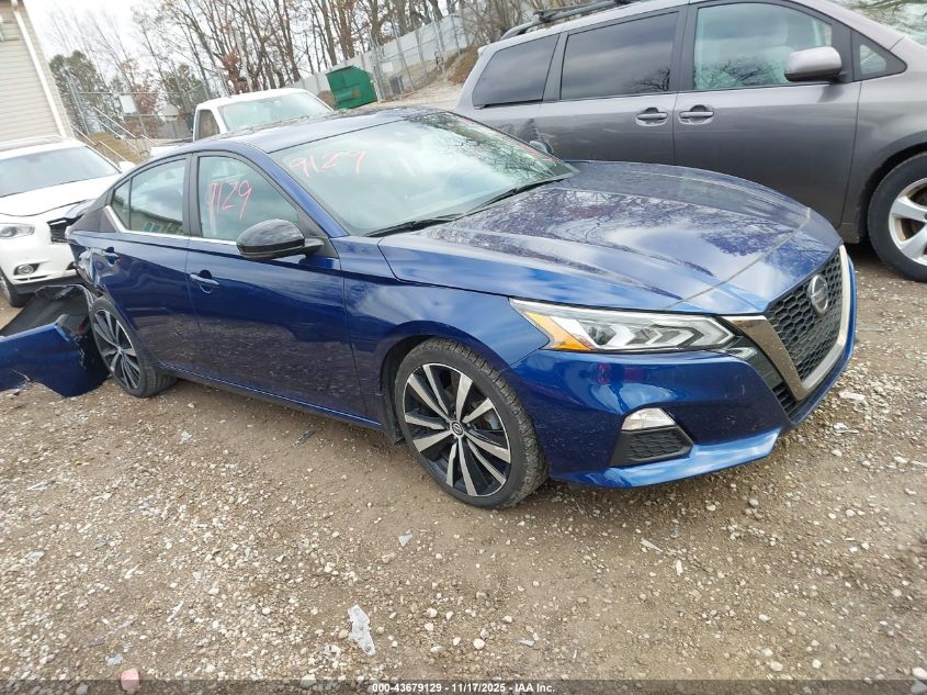 NISSAN ALTIMA SR FWD