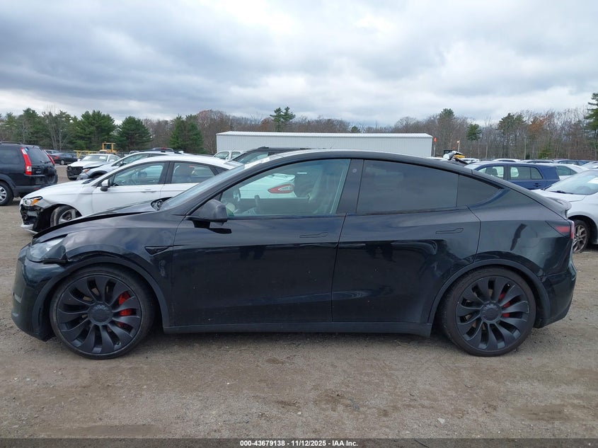2021 Tesla Model Y Performance Dual Motor All-Wheel Drive VIN: 5YJYGDEF0MF201505 Lot: 43679138