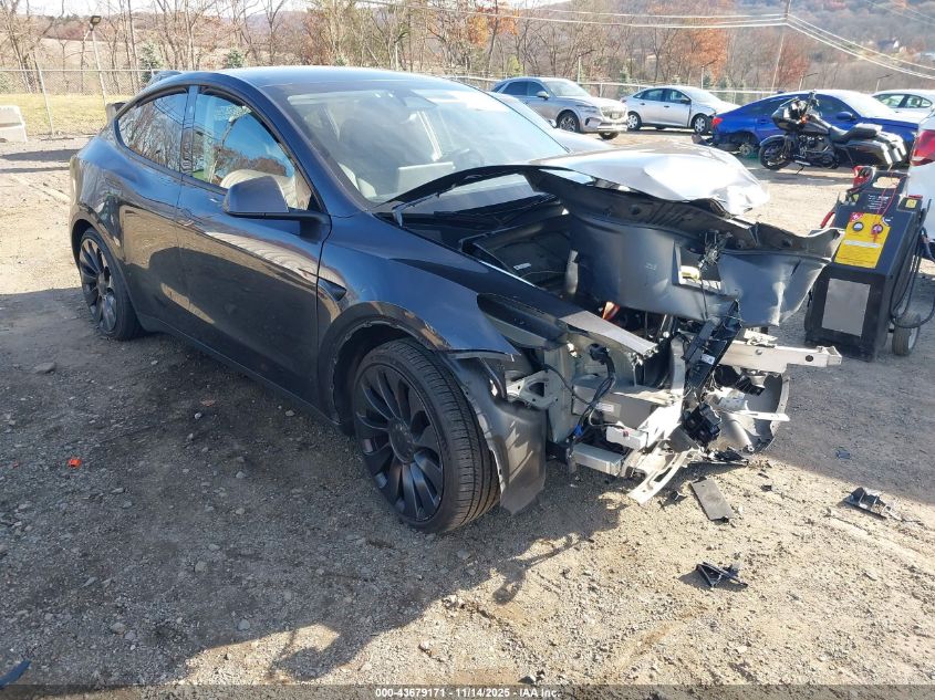 TESLA MODEL Y PERFORMANCE DUAL MOTOR ALL-WHEEL DRIVE