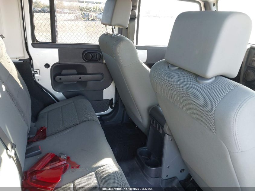 2007 Jeep Wrangler Unlimited Sahara VIN: 1J4GA59147L188433 Lot: 43679185