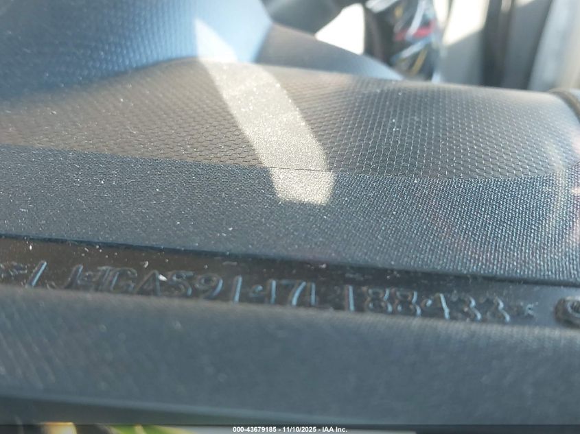 2007 Jeep Wrangler Unlimited Sahara VIN: 1J4GA59147L188433 Lot: 43679185