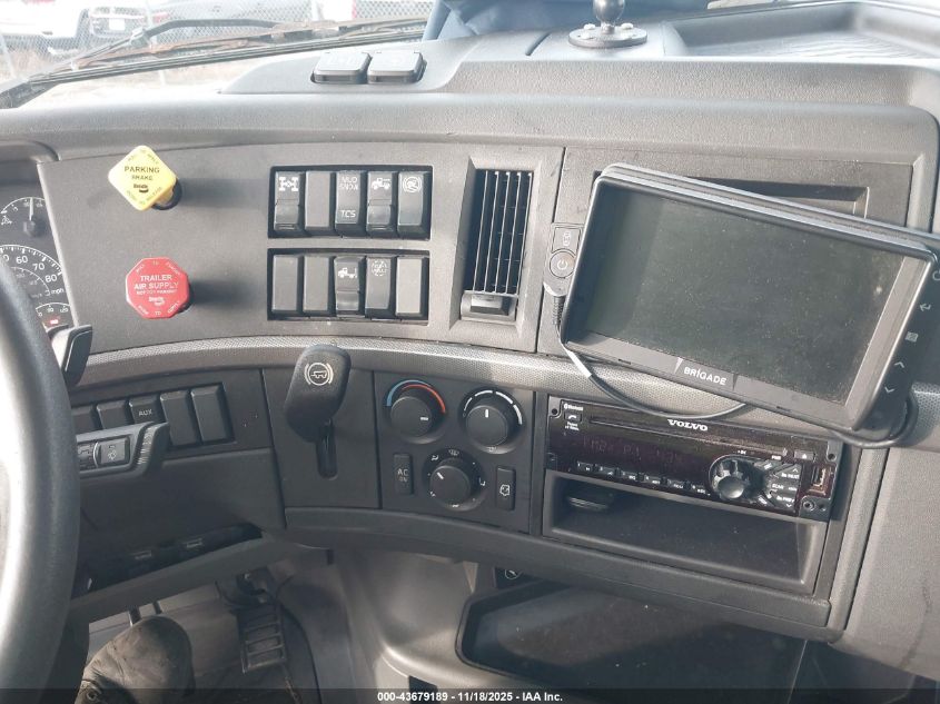 2020 Volvo Vnr VIN: 4V4WC9DG5LN257020 Lot: 43679189