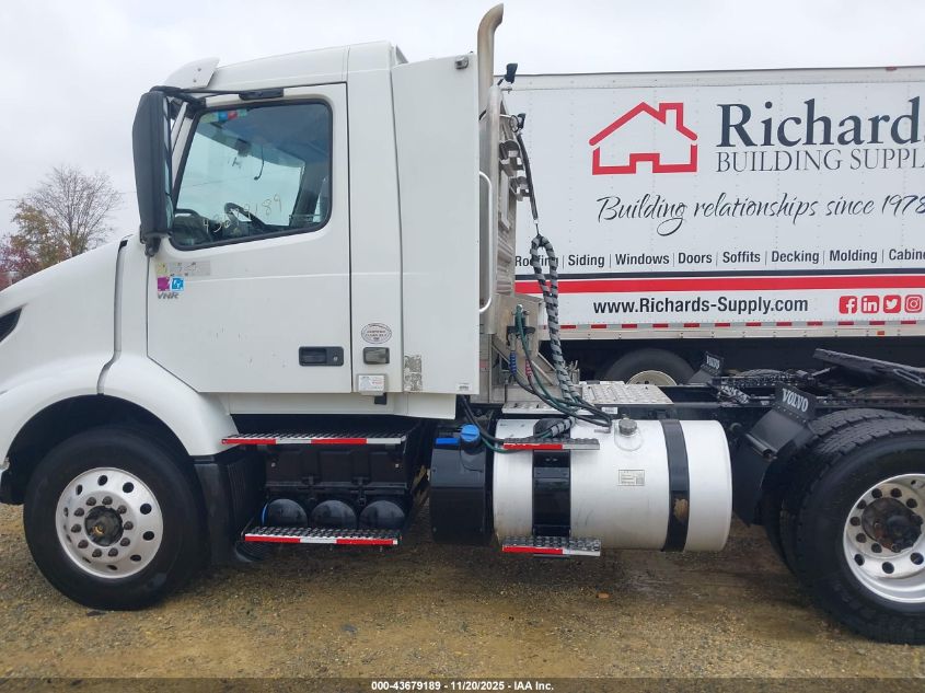 2020 Volvo Vnr VIN: 4V4WC9DG5LN257020 Lot: 43679189