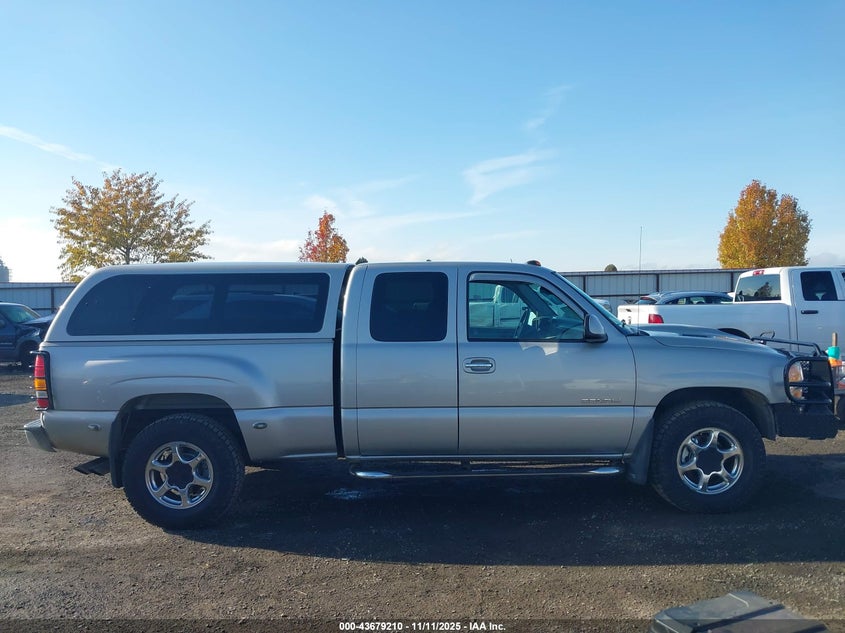 2004 GMC Sierra 1500 Denali VIN: 2GTFK69U941356650 Lot: 43679210