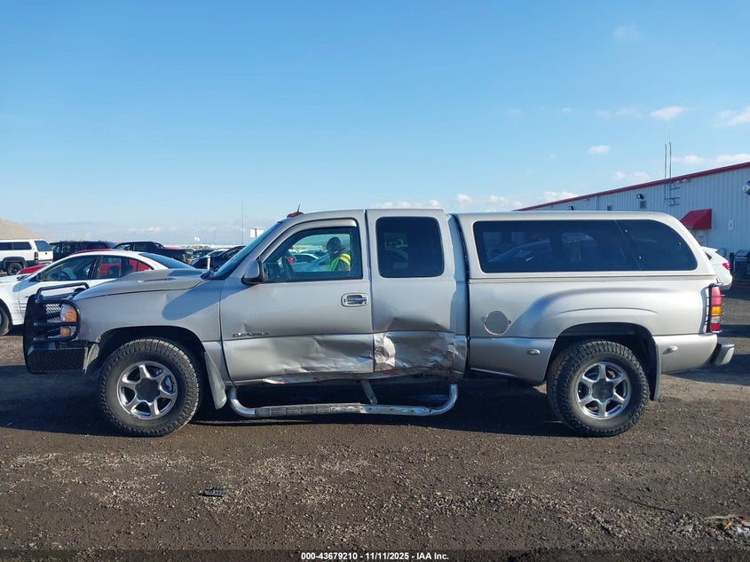 2004 GMC Sierra 1500 Denali VIN: 2GTFK69U941356650 Lot: 43679210
