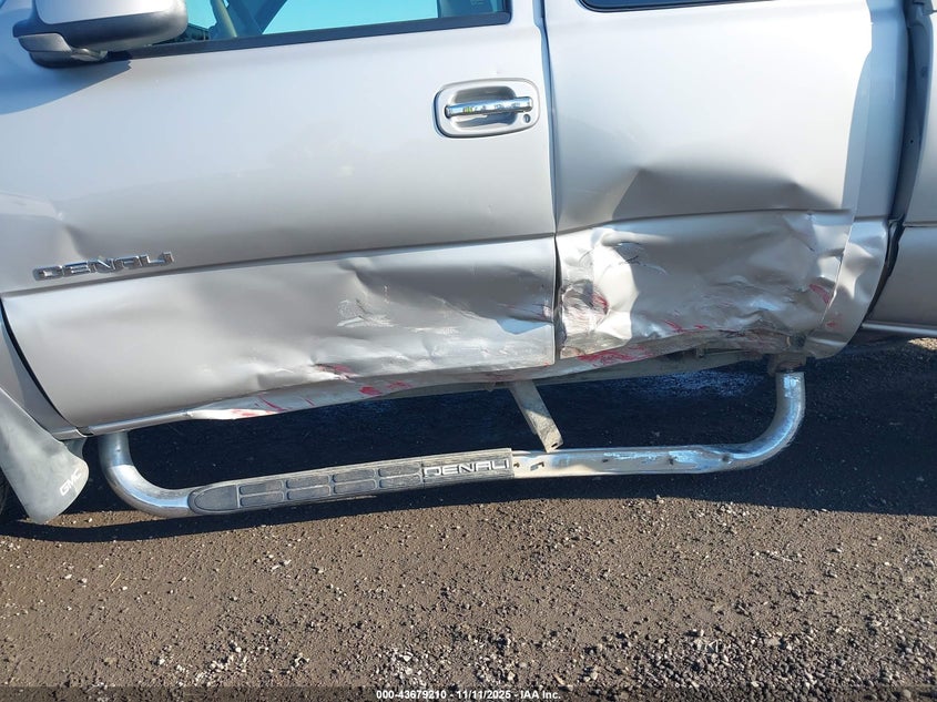 2004 GMC Sierra 1500 Denali VIN: 2GTFK69U941356650 Lot: 43679210