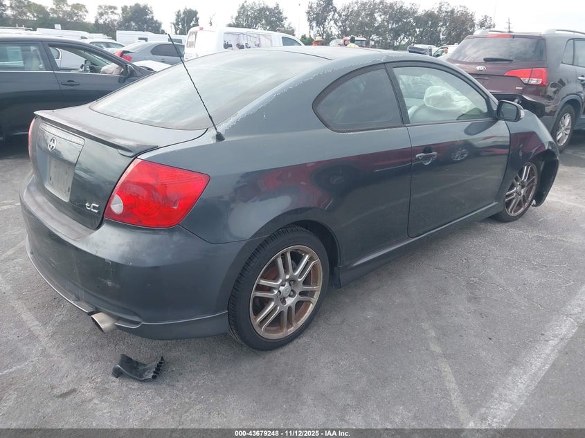 JTKDE177050003282 2005 SCION TC photo no. 4