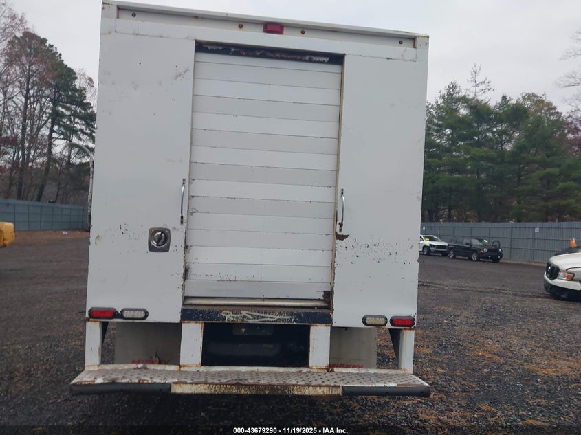 2014 Ford Econoline E450 Super Duty Cutwy Van VIN: 1FDWE4FL2EDA82300 Lot: 43679290