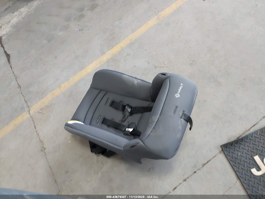 1998 Jeep Wrangler Se VIN: 1J4FY29PXWP700360 Lot: 43679307