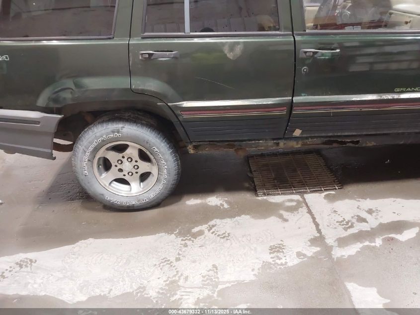 1995 Jeep Grand Cherokee Limited/Orvis VIN: 1J4GZ78Y3SC738314 Lot: 43679332