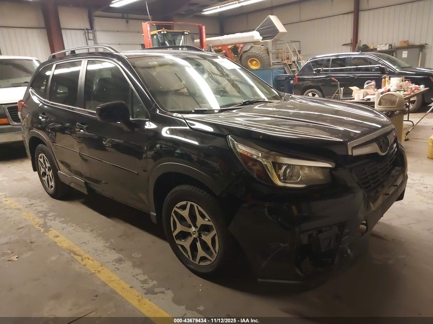 SUBARU FORESTER PREMIUM