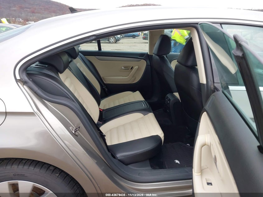 2011 Volkswagen Cc Sport VIN: WVWMP7AN7BE721731 Lot: 43679435