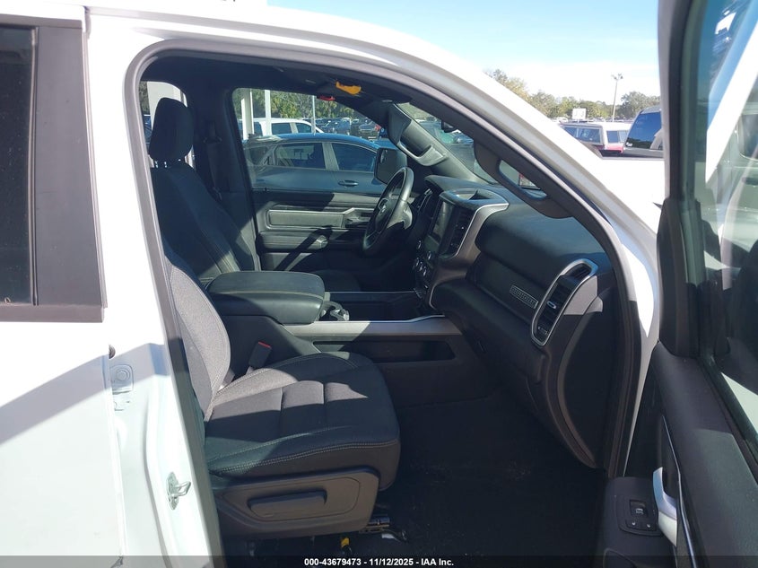 1C6RREBT4KN735286 2019 RAM 1500 photo no. 5
