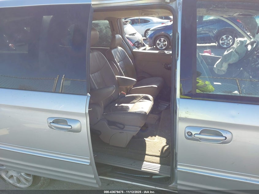 2002 Chrysler Town & Country Lxi VIN: 2C4GP54L32R644600 Lot: 43679475