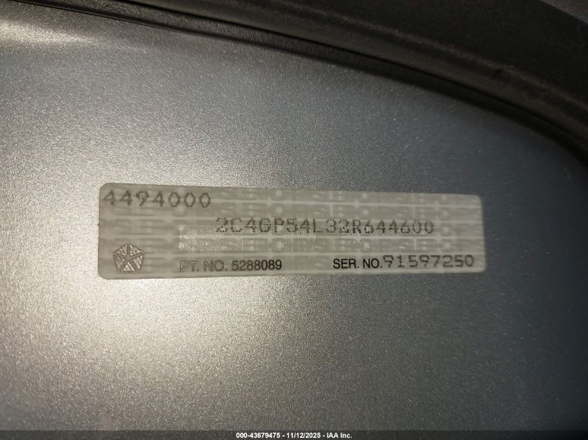 2002 Chrysler Town & Country Lxi VIN: 2C4GP54L32R644600 Lot: 43679475