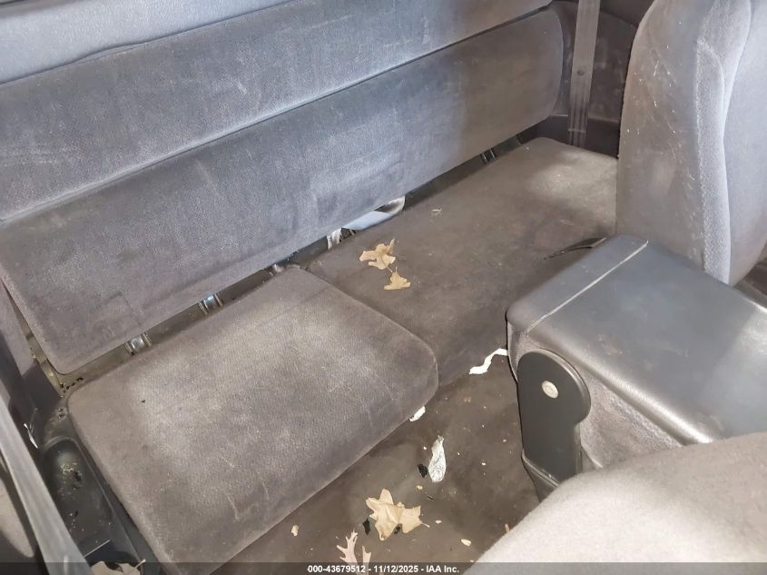 2000 Dodge Dakota Slt/Sport VIN: 1B7GG22N2YS791369 Lot: 43679512