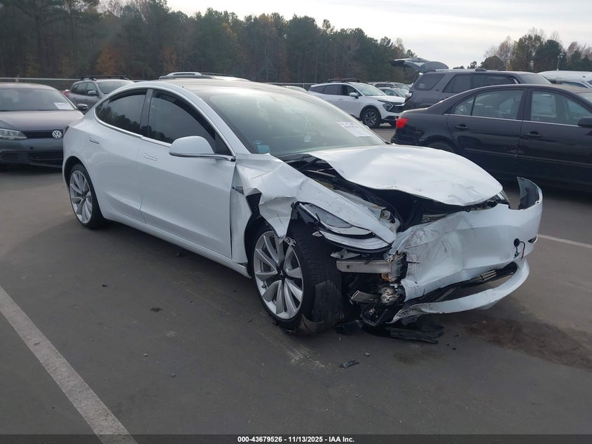 TESLA MODEL 3 LONG RANGE/PERFORMANCE