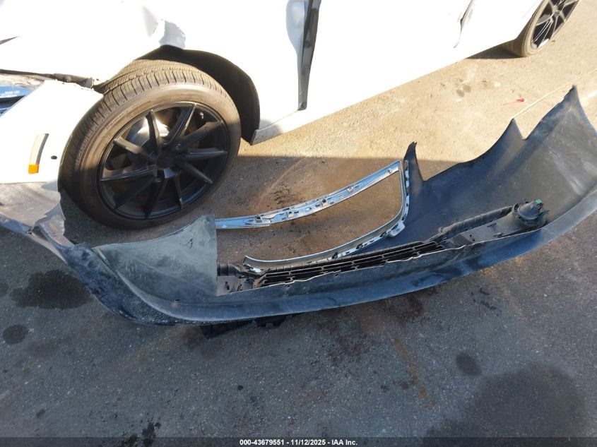 2013 Chrysler Town & Country Touring-L VIN: 2C4RC1CG6DR818132 Lot: 43679551