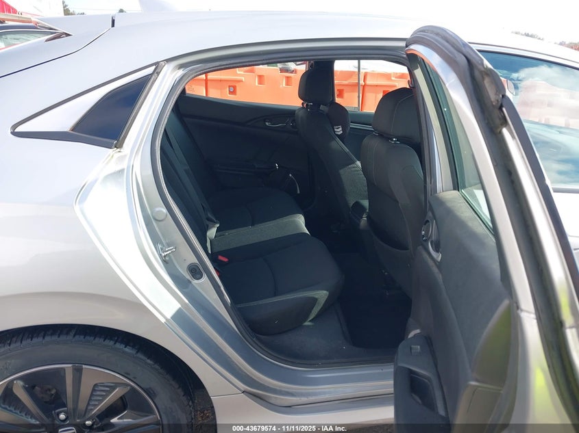 2019 HONDA CIVIC EX SHHFK7H61KU422674