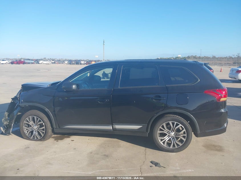 2016 Mitsubishi Outlander Es VIN: JA4AZ3A32GZ041928 Lot: 43679611