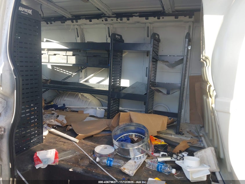 2022 Chevrolet Express Cargo Rwd 2500 Regular Wheelbase Wt VIN: 1GCWGAFP5N1206786 Lot: 43679627