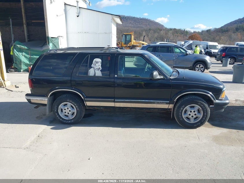 1996 Chevrolet Blazer VIN: 1GNDT13W3T2264070 Lot: 43679629