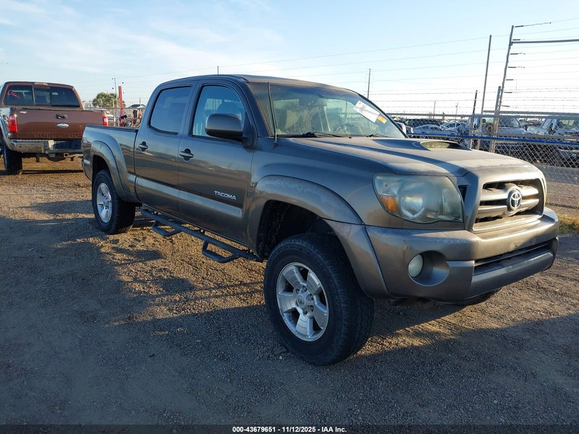 TOYOTA TACOMA BASE V6