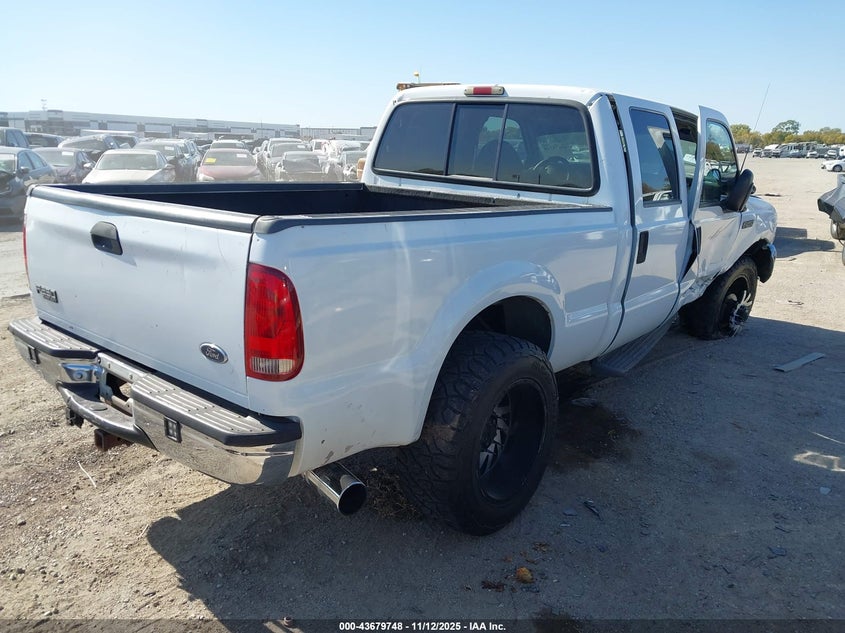 3FTNW21F8YMA74939 2000 FORD F250 photo no. 4