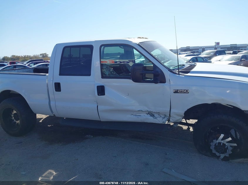 2000 Ford Super Duty F-250 Lariat/Xl/Xlt VIN: 3FTNW21F8YMA74939 Lot: 43679748