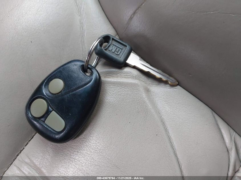 2000 Chevrolet Tahoe Z71 VIN: 1GNEK13R0YR152262 Lot: 43679764