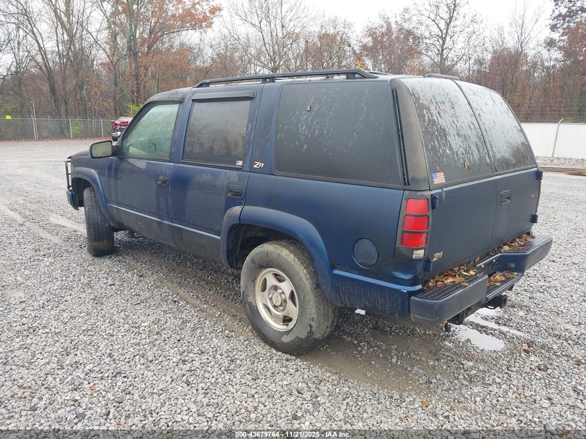 1GNEK13R0YR152262 2000 CHEVROLET TAHOE photo no. 3