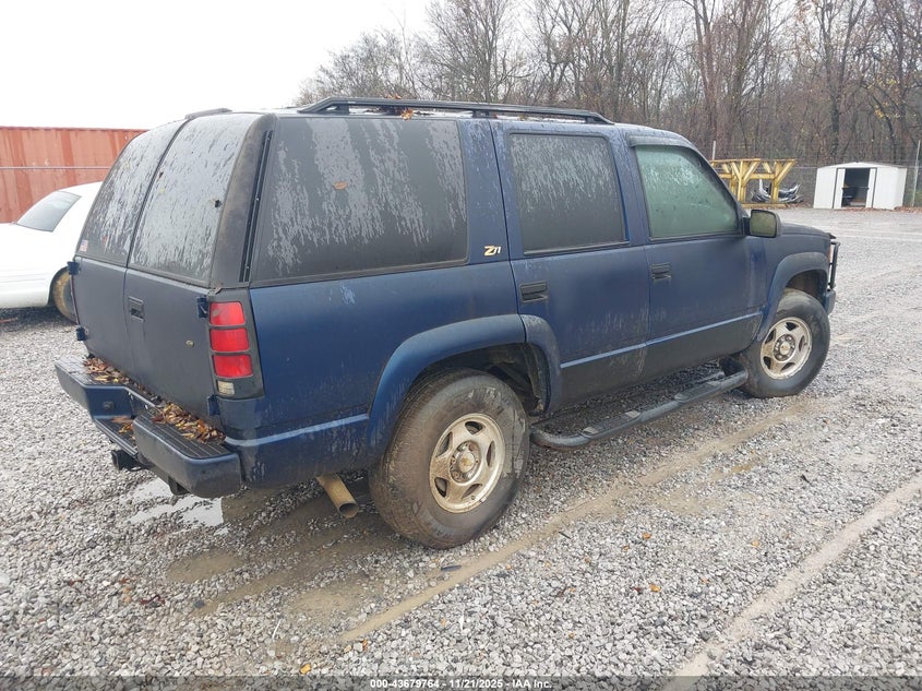 1GNEK13R0YR152262 2000 CHEVROLET TAHOE photo no. 4