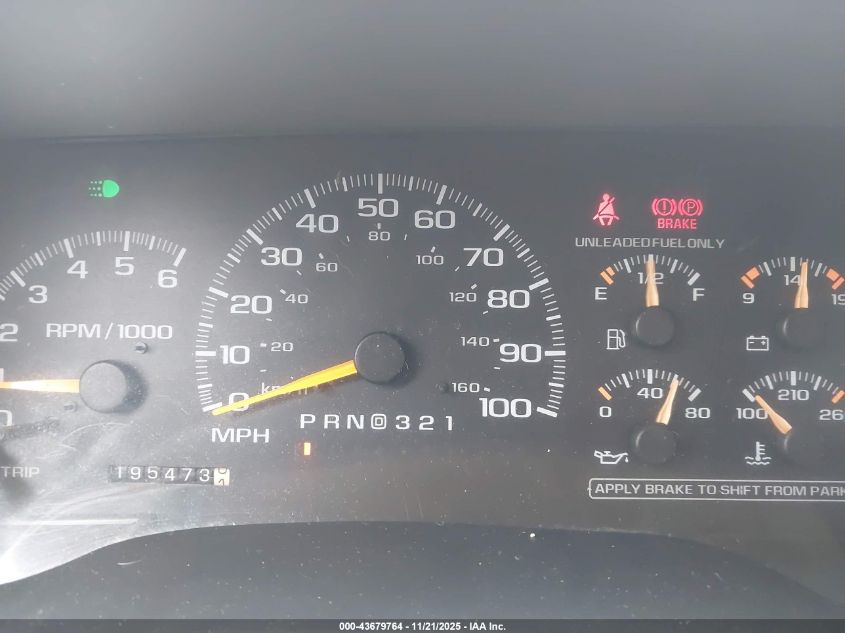 2000 Chevrolet Tahoe Z71 VIN: 1GNEK13R0YR152262 Lot: 43679764