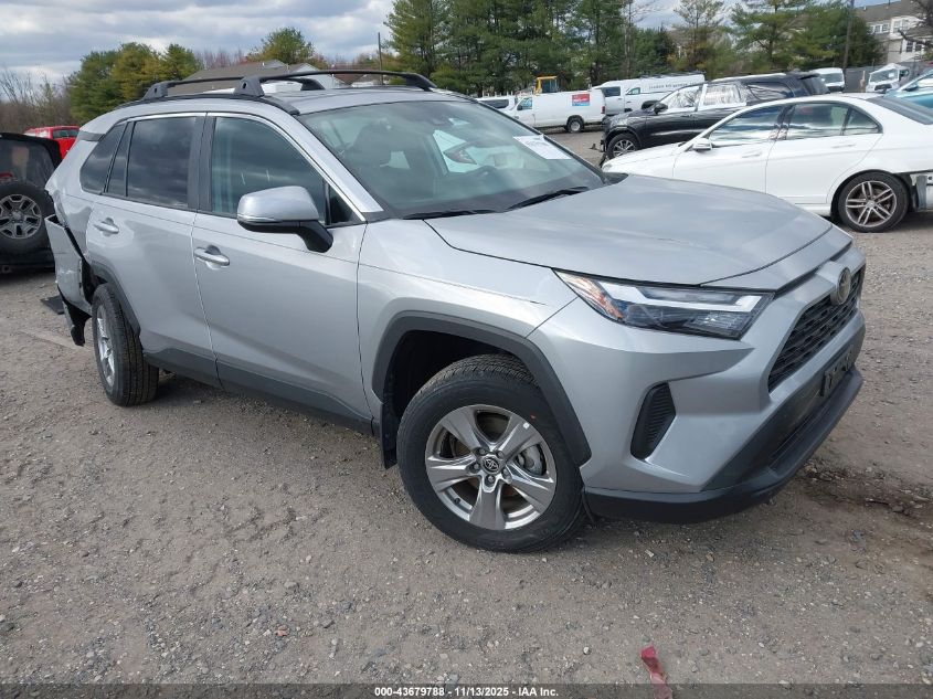 TOYOTA RAV4 XLE