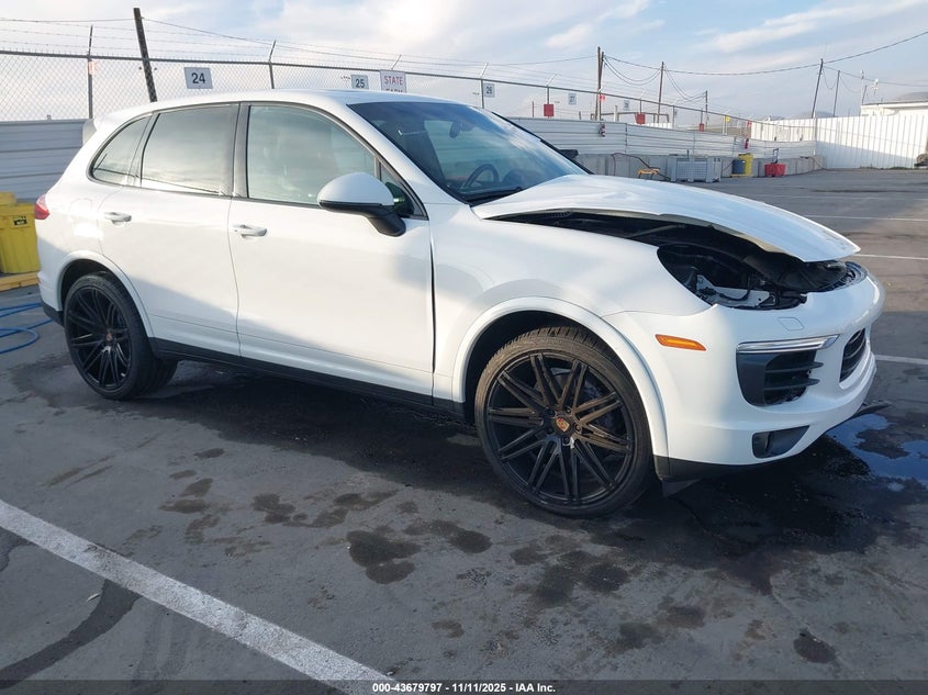 2017 PORSCHE CAYENNE PLATINUM EDITION - WP1AA2A21HKA84342