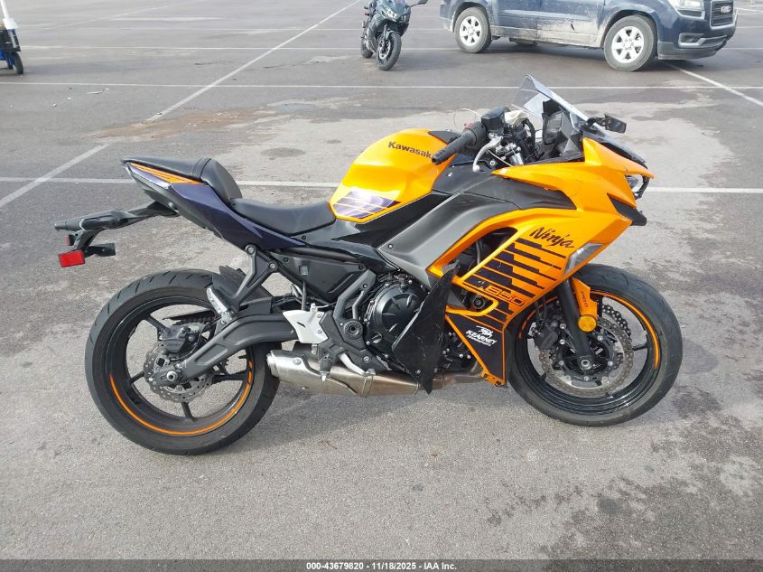 2025 Kawasaki Ex650 P VIN: ML5EXEP19SDAE3544 Lot: 43679820