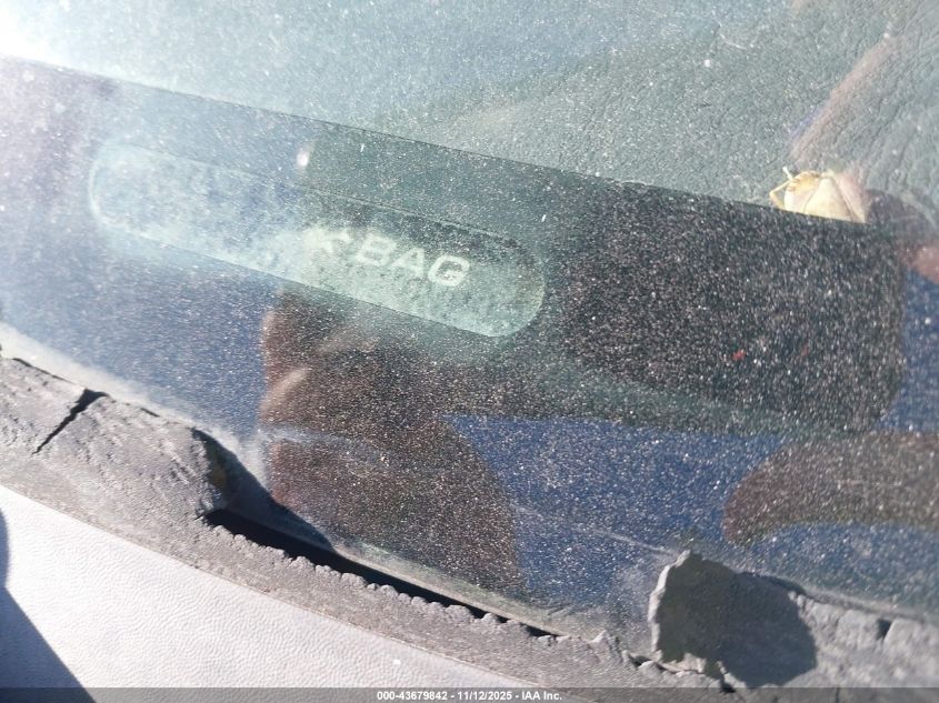 2002 Ford Escape Xlt VIN: 1FMYU03152KC08843 Lot: 43679842