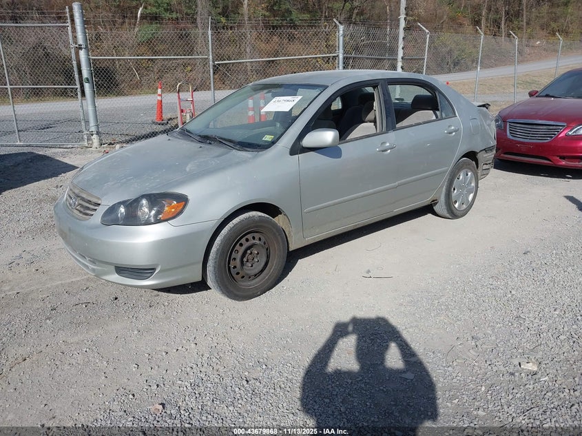 2T1BR32E74C315799 2004 TOYOTA COROLLA photo no. 2