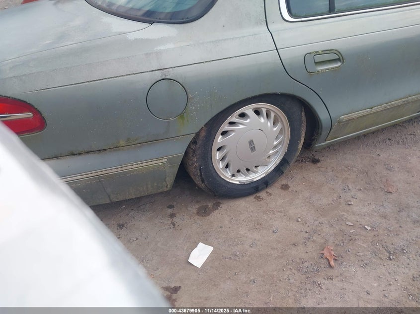 1995 Lincoln Continental VIN: 1LNLM97V3SY706547 Lot: 43679905