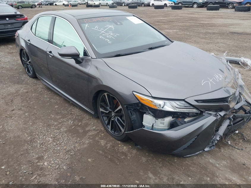TOYOTA CAMRY XSE V6