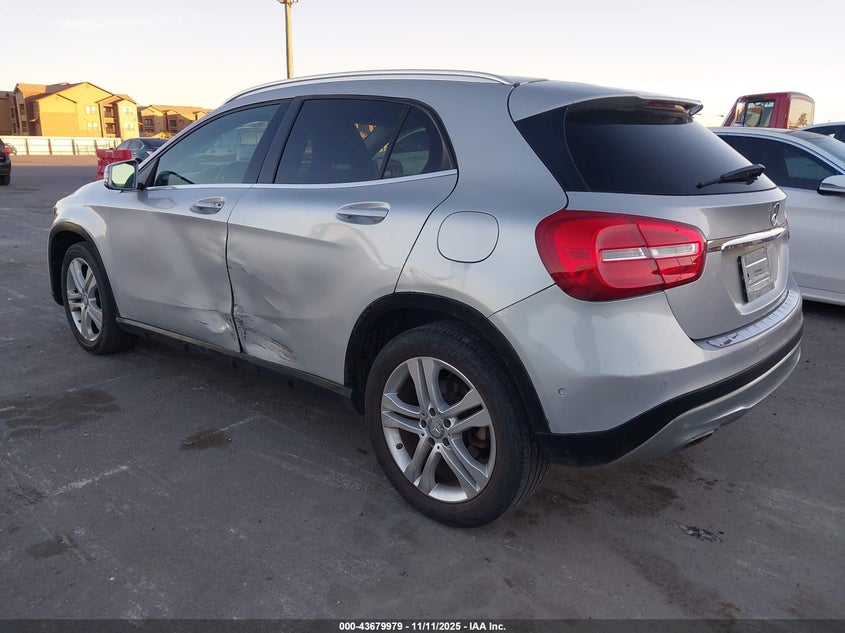 WDCTG4GB7FJ118745 2015 MERCEDES-BENZ GLA-KLASSE photo no. 3